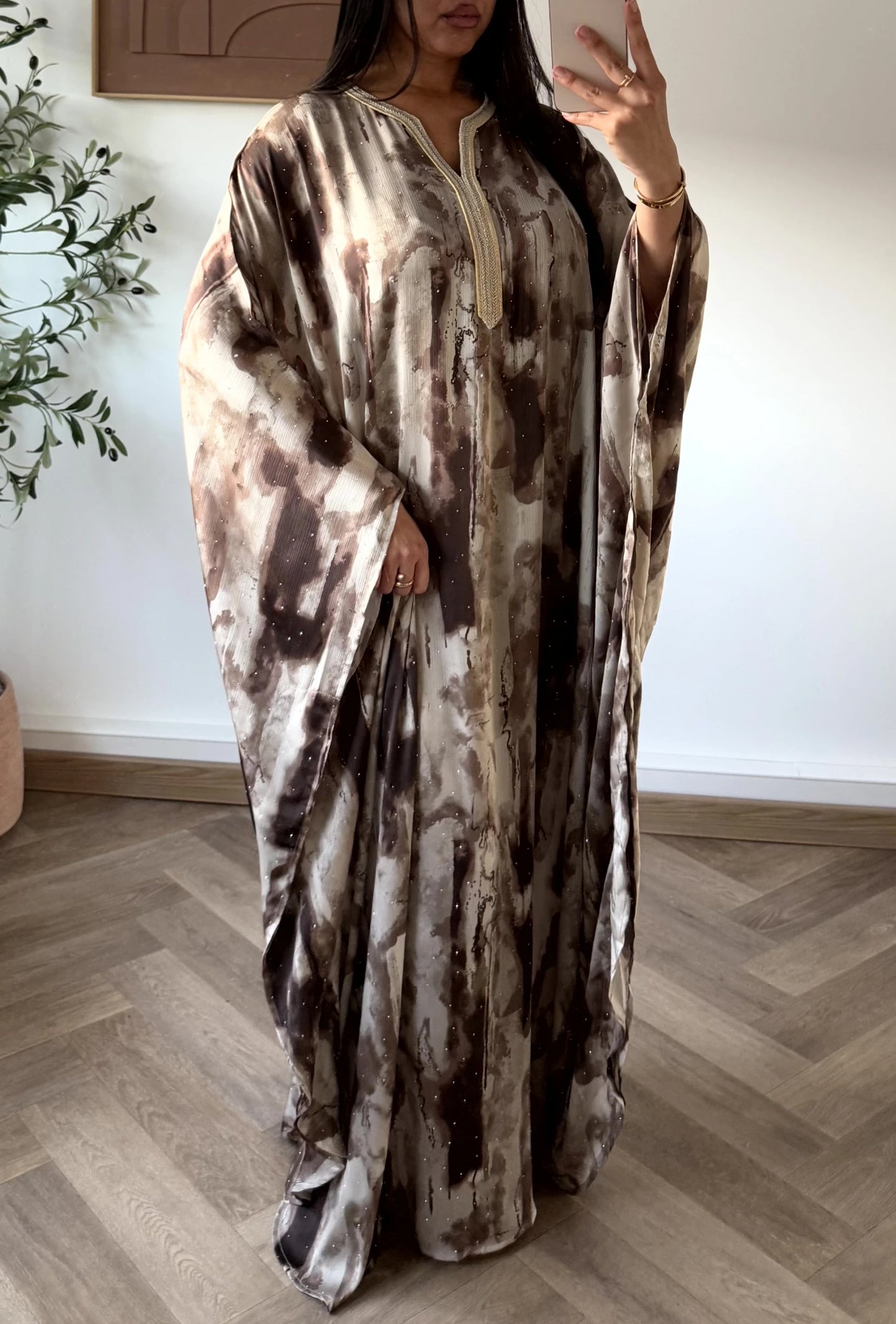 Abaya marron à strass